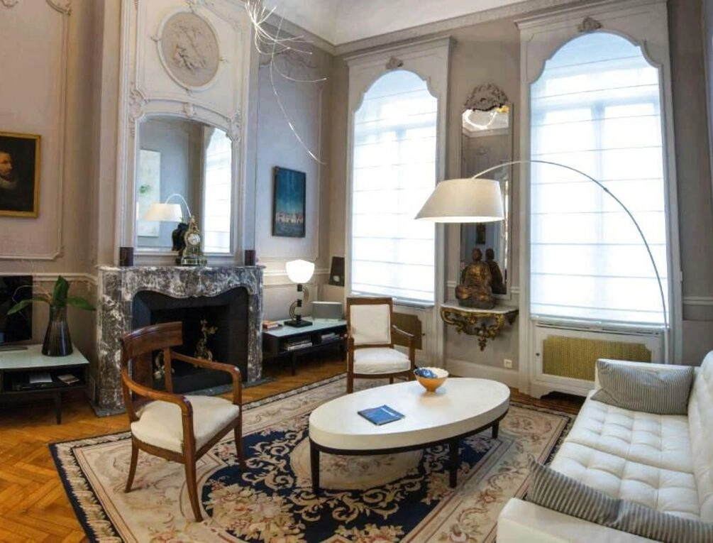 Afbeelding gerelateerd aan Louise sur Cour