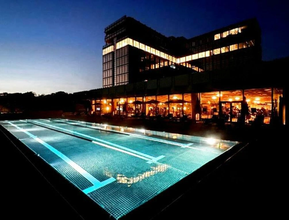 Afbeelding gerelateerd aan Mix Brussels --Gym & Wellness for adults only--